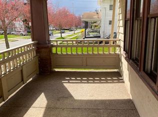 897 Peckham St, Akron, OH 44320