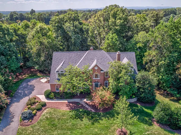 3344 Wilbury Rd, Herndon, VA 20171