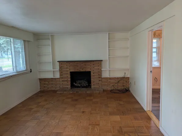 115 W 3rd St, Oshkosh, NE 69154