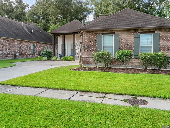 3rd image of 39169 Water Oak Ave