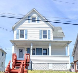 15 W Munson Ave, Dover, NJ, 07801