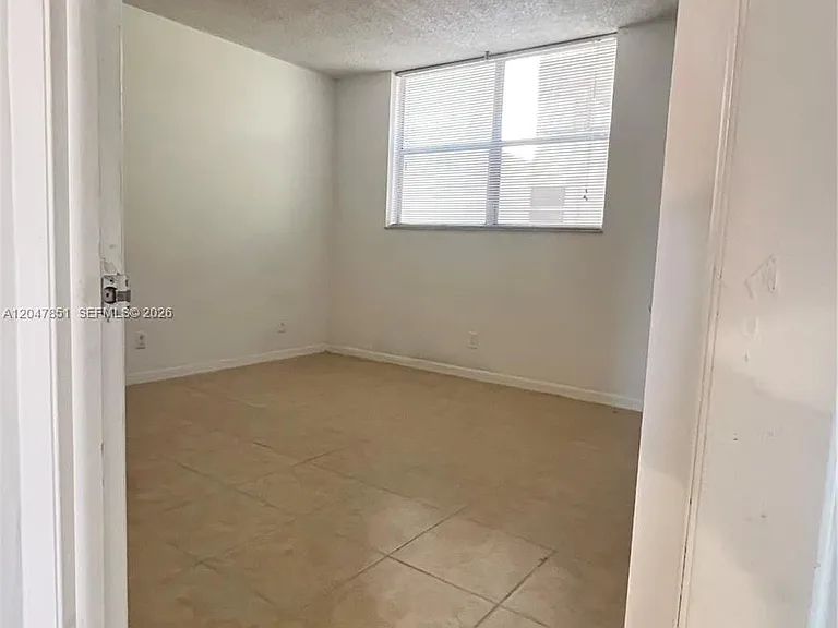 403 NW 68th Ave #206 — Photo 41