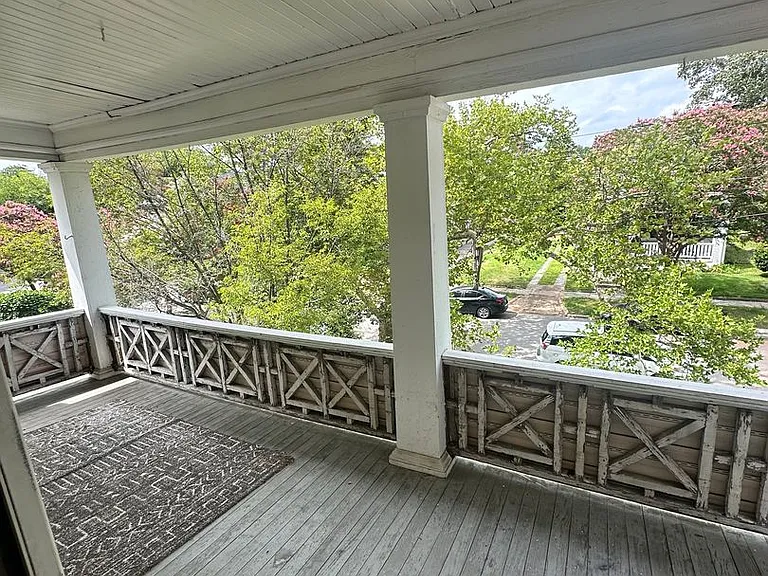 527 Maryland Ave — Photo 4