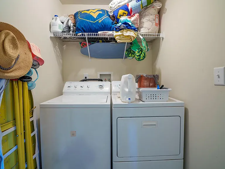 Laundry Room Pic 1