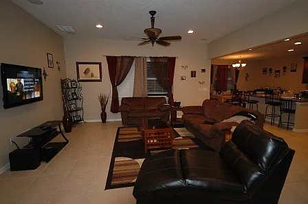 5063 Johnson Creek Dr — Photo 2