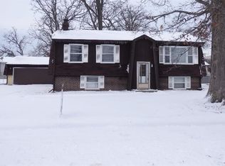2900 Walnut Ln, Hobart, IN 46342