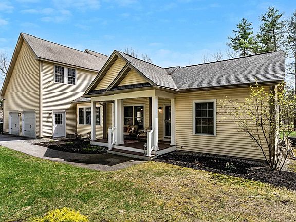 2nd image of 70 Greenmeadow Lane
