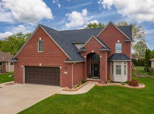 46530 Barbara Dr, Macomb, MI 48044