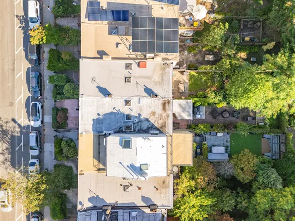 578 Bergen Street image 28 of 30