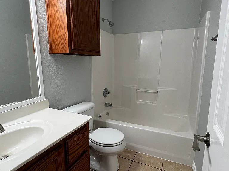 511 W Live Oak St #B — Photo 19
