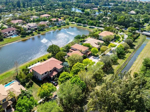 8068 Woodslanding Trail, West Palm Beach, FL 33411