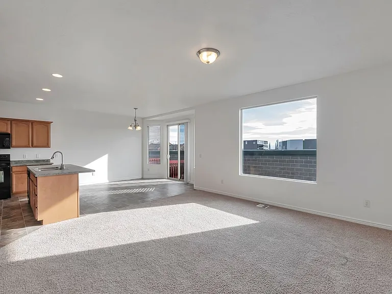 59 W Condor Rd — Photo 7