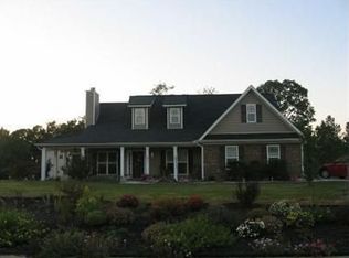 112 Long View Dr SE, Calhoun, GA 30701