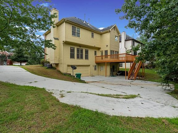 5th image of 3099 Robinwood Trl