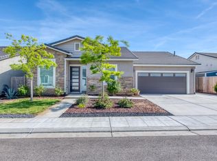 860 Spring St W, Madera, CA 93636