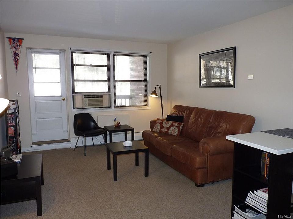 1st image of 5 Oakdale Mnr APT A10