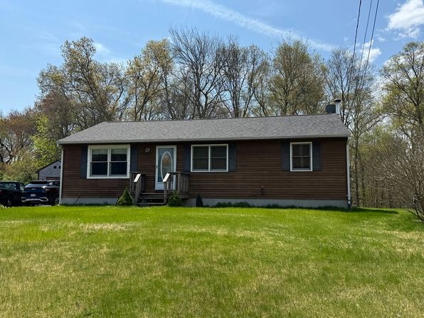 7 Westview Dr, Westport, MA 02790