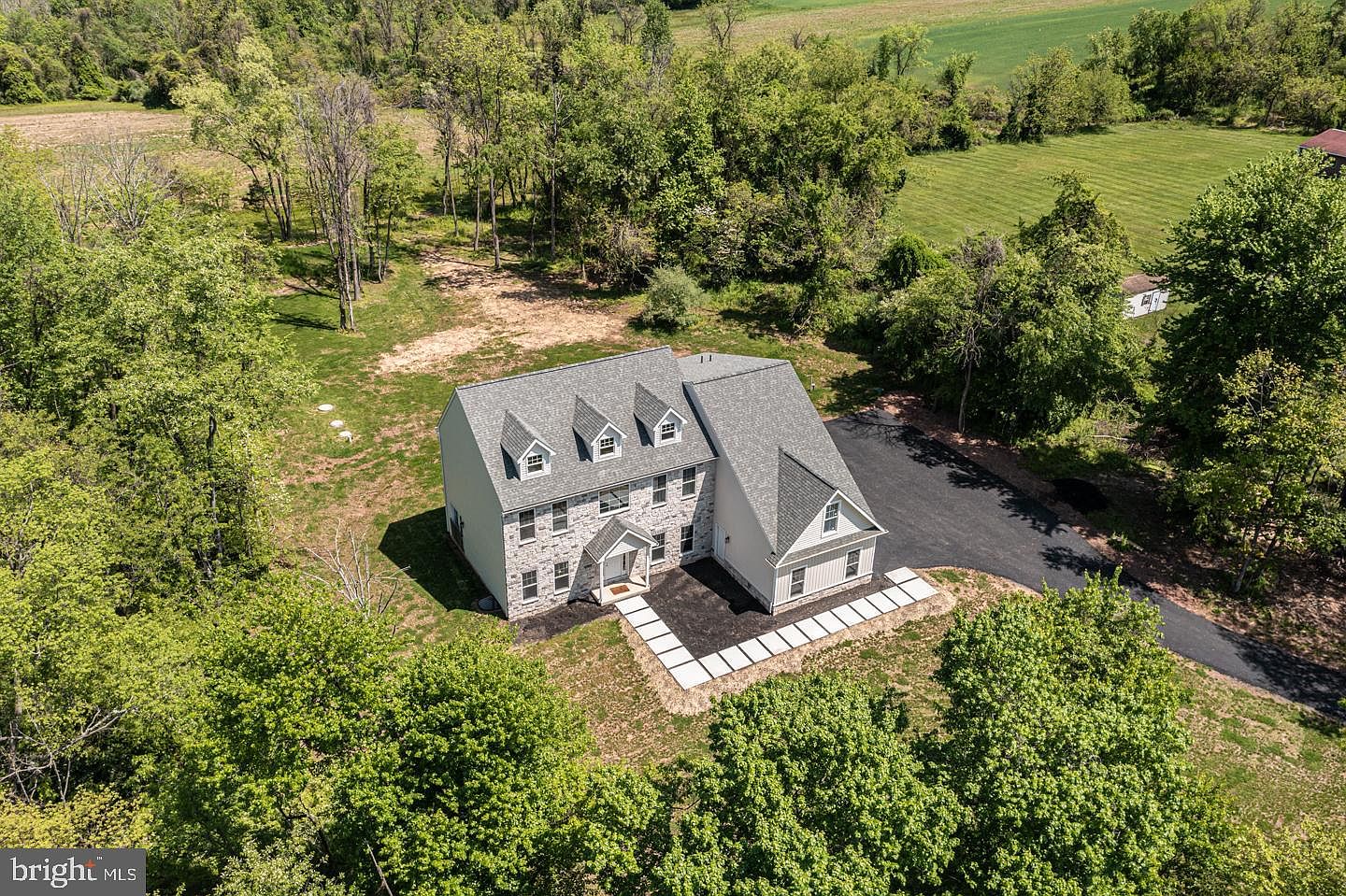 305 Woodhill Rd, Newtown, PA 18940 Zillow