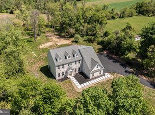 305 Woodhill Rd, Newtown, PA 18940