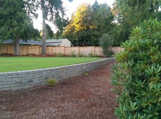 19711 Falcon Dr, Oregon City, OR 97045