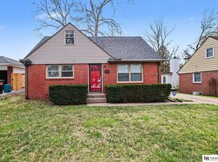 2225 Burnham St, Lincoln, NE 68502