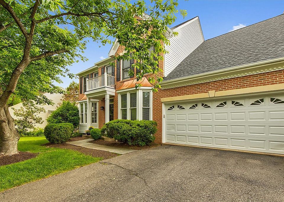 1st image of 8309 Holly Haven Ln