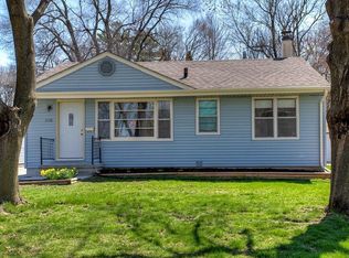 3610 Madison Ave, Des Moines, IA 50310