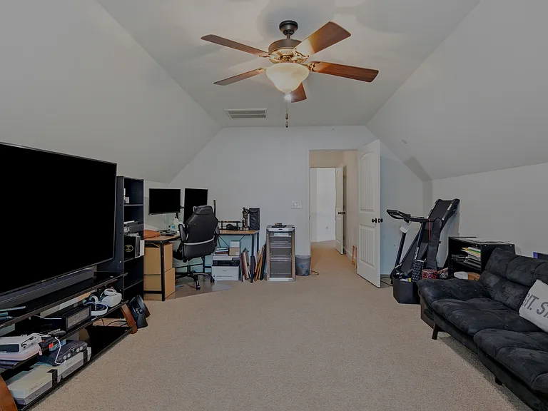 73 Falconridge Dr — Photo 37