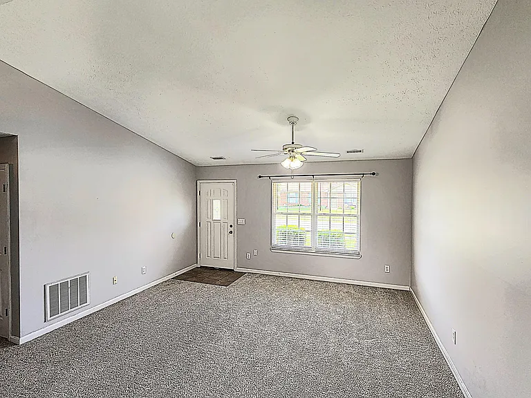 3906 Brownstone Dr — Photo 5
