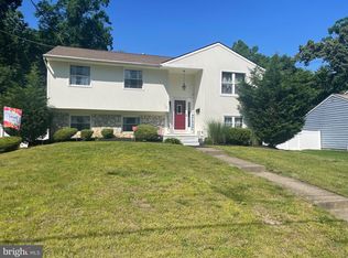 16 White Birch Rd, Turnersville, NJ 08012