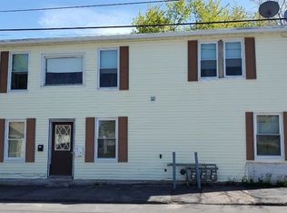 30 John St, Johnston, RI 02919