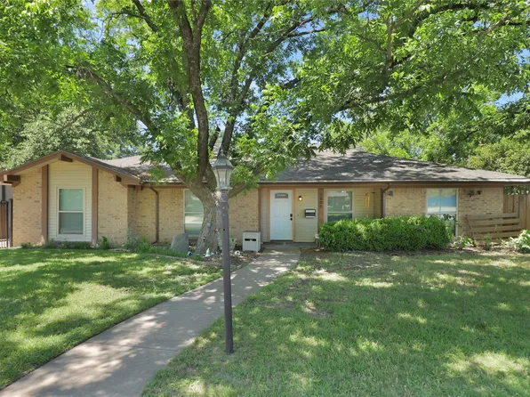3800 Delmas Dr, Benbrook, TX 76116