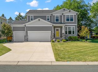 536 Aidan Cv, Eagan, MN 55123