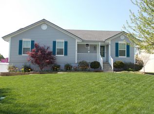 1210 NE Colleen Ct, Lees Summit, MO 64086