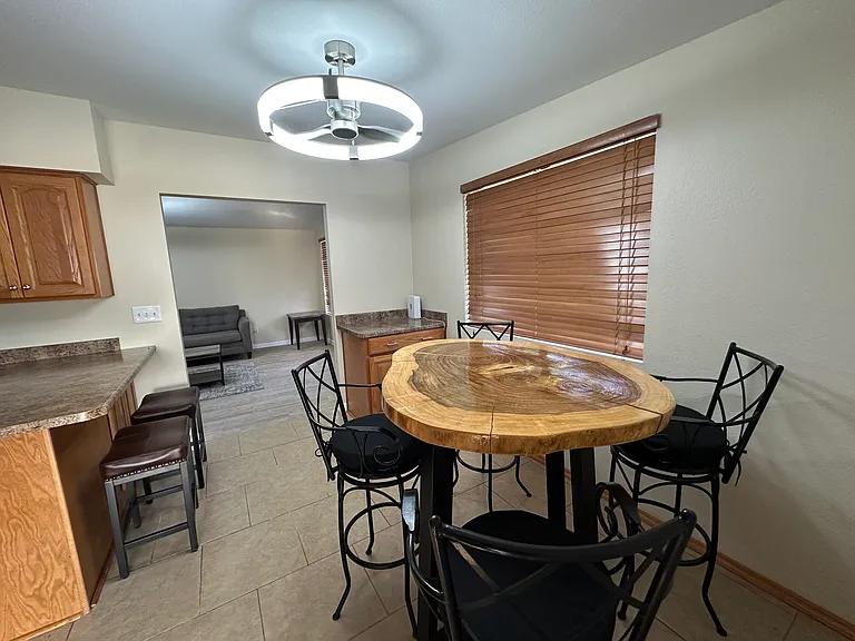 2821 E Presidio Rd — Photo 11
