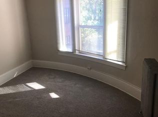 833 NE Schuyler St APT 12, Portland, OR 97212