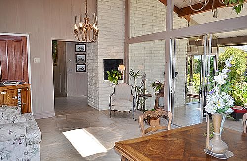 4th image of 381 Baltusrol Dr