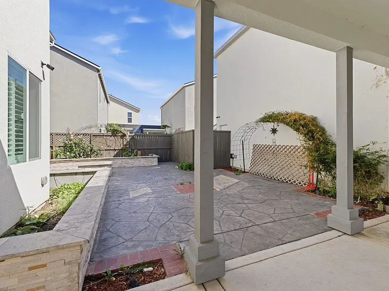 3004 Ellis Town Dr — Photo 35