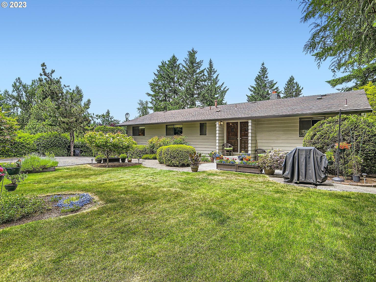 2082 Sylvan Way, West Linn, OR 97068 Zillow