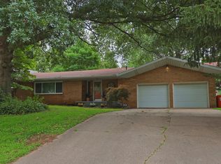 848 S Kickapoo Ave, Springfield, MO 65804