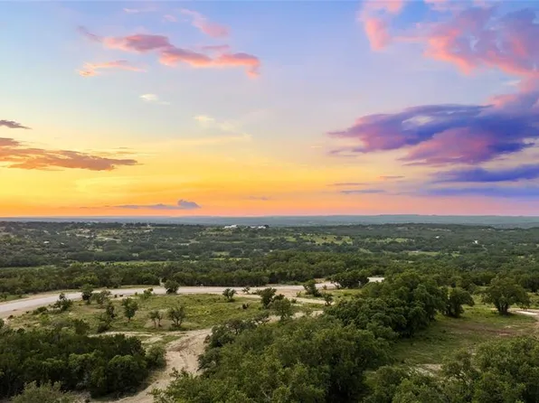 3 Sunset View Ct, Johnson City, TX 78636