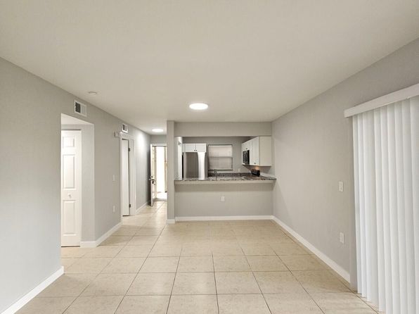 1545 Lake Crystal Dr APT D