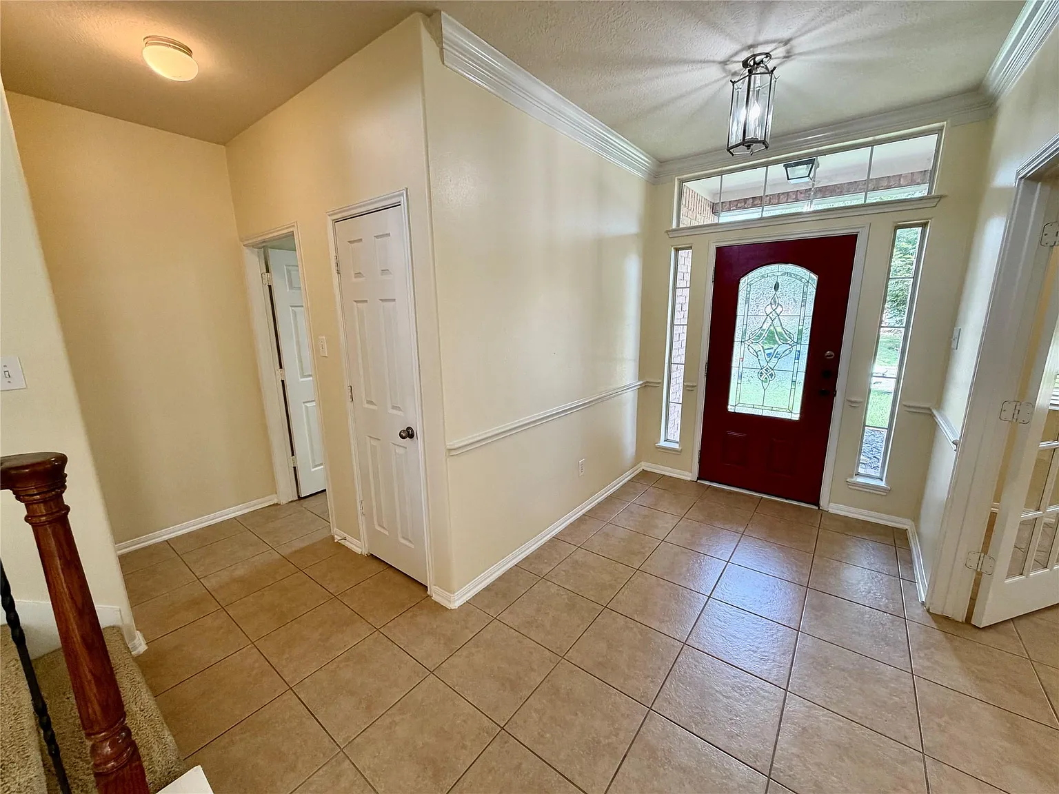 4 bed, 2.5 bath, 3233 sqft, $2,995 — Photo 4