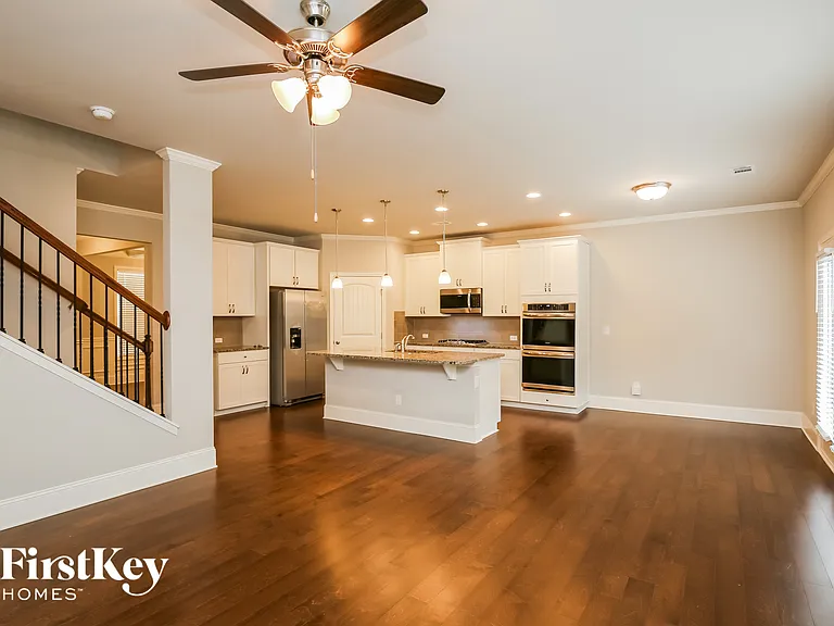 2025 Sorrento Ct — Photo 5