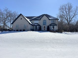 6209 Pine Tree Dr, Long Grove, IL 60047