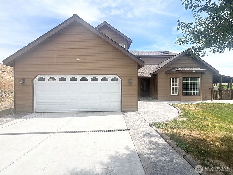 2nd image of 2261 Pleasant Hill Road