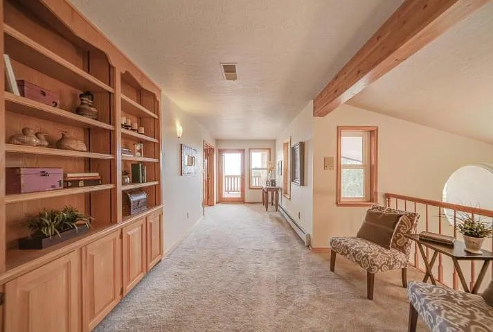 1700 Camino De La Sierra NE — Photo 16