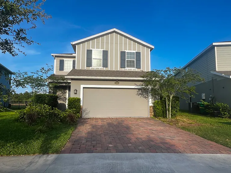 1585 Chelsea Manor Cir — Photo 2