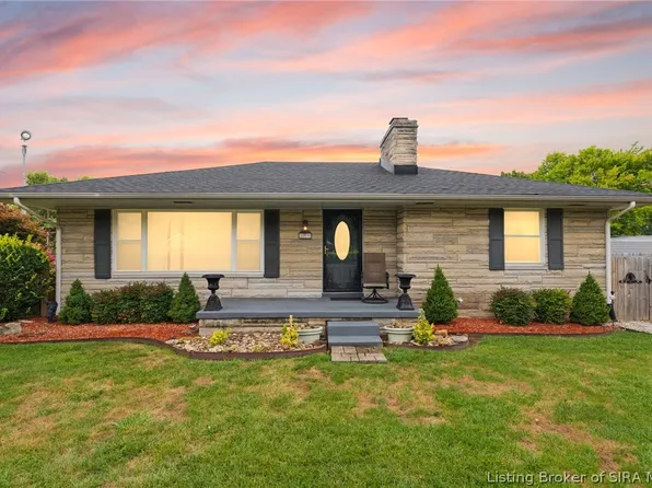 2579 Charlestown Road, New Albany, IN 47150