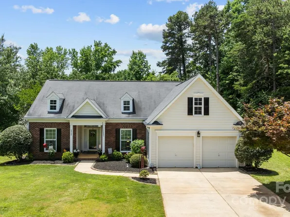 6908 Beamish Pl, Mint Hill, NC 28227